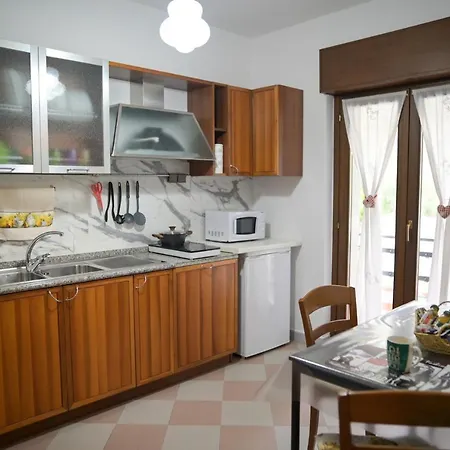 1970 Лаурия Инфериоре