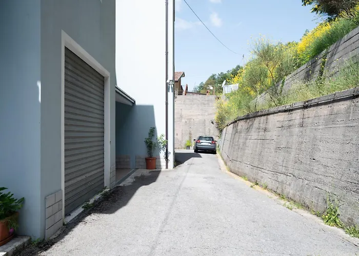 1970 Daire Lauria Inferiore